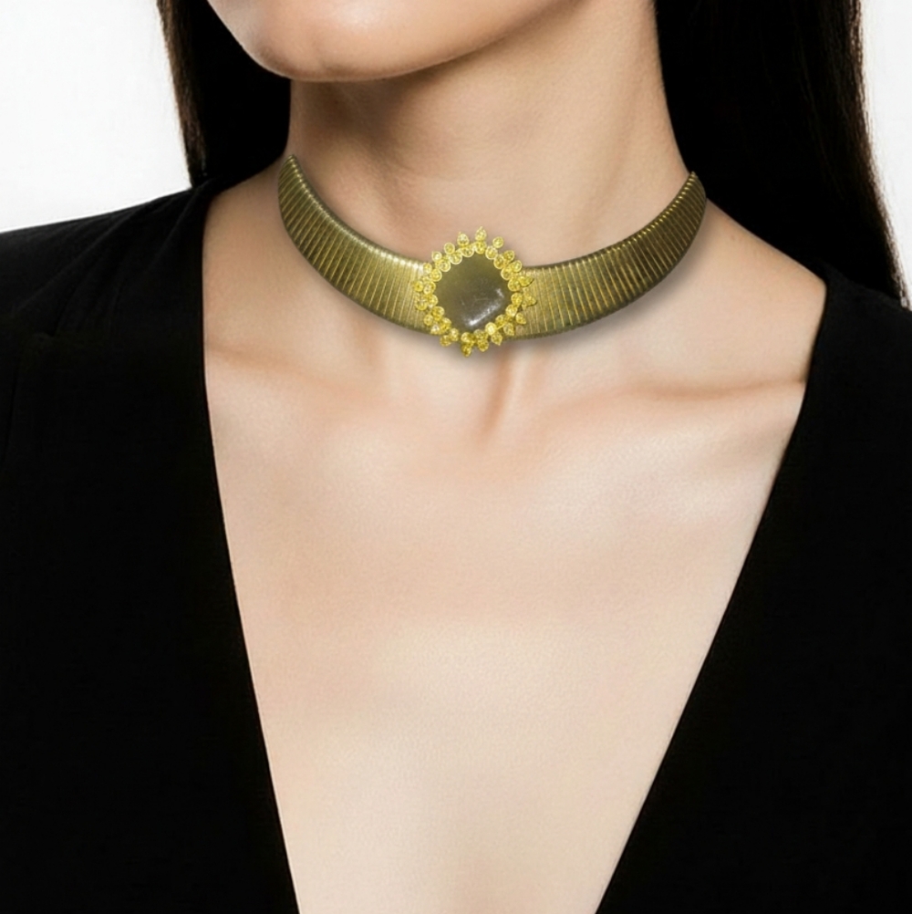 Elegant Gold  Necklace